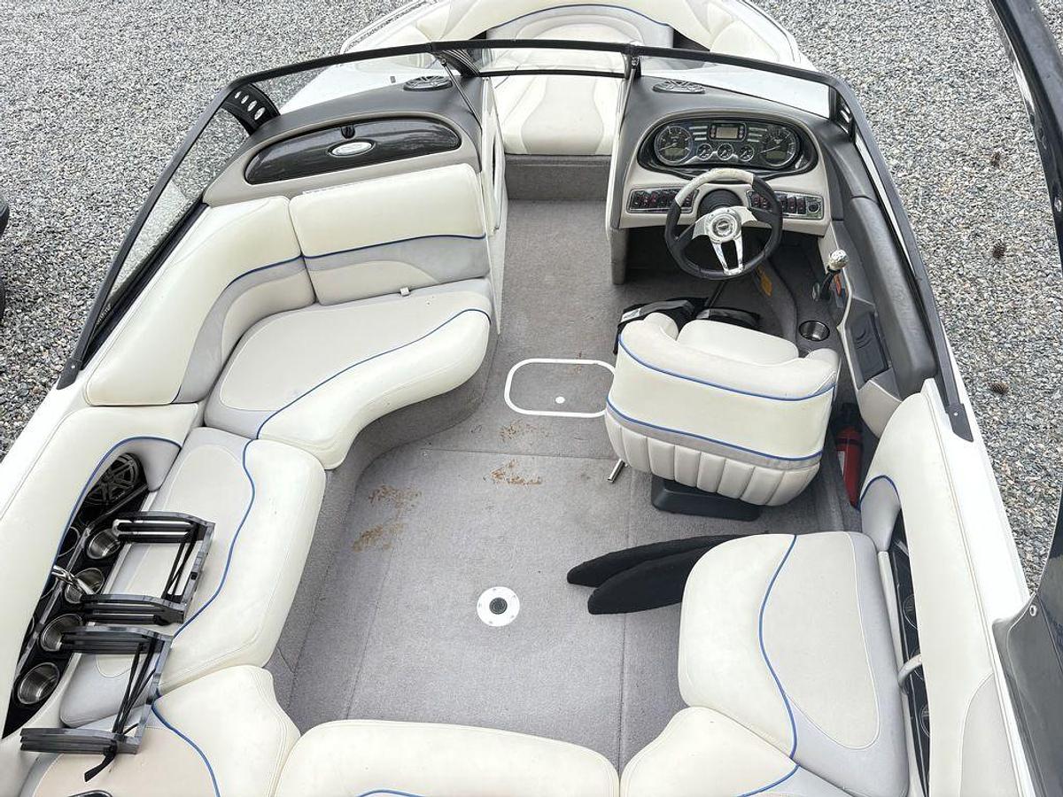 Used 2007 Malibu Boats Wakesetter VTX