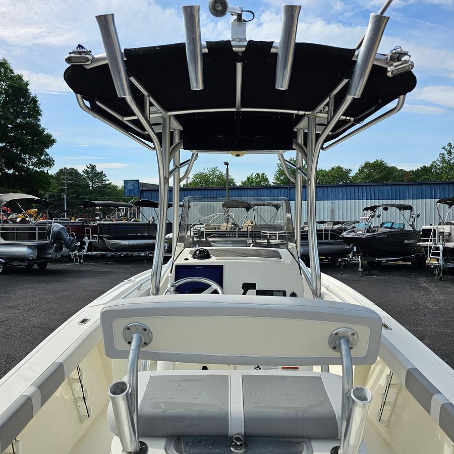 Used 2022 Mako Marine 214 CC