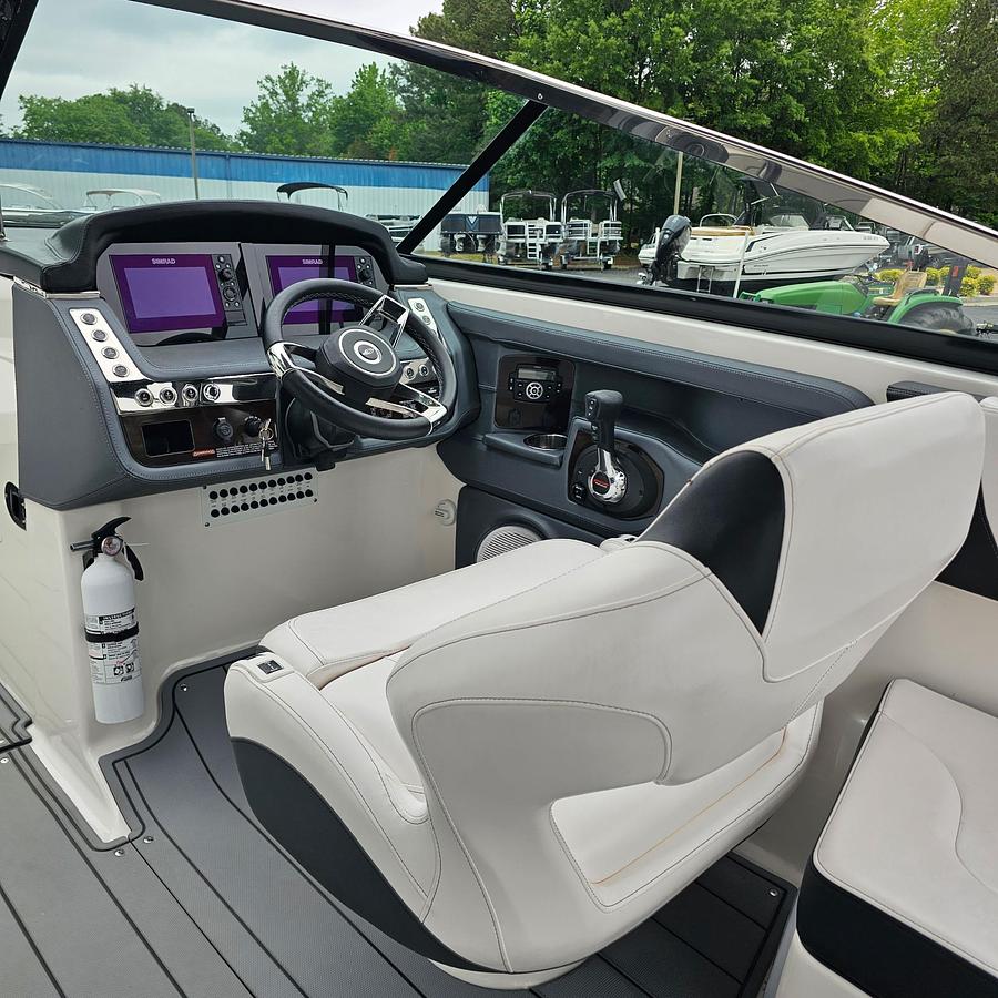 Used 2021 Chaparral 307 SSX