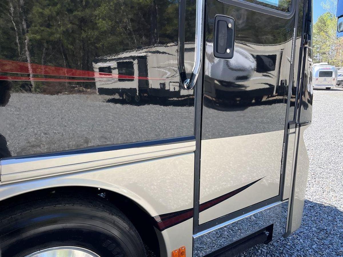 Used 2012 American Coach Revolution 42W