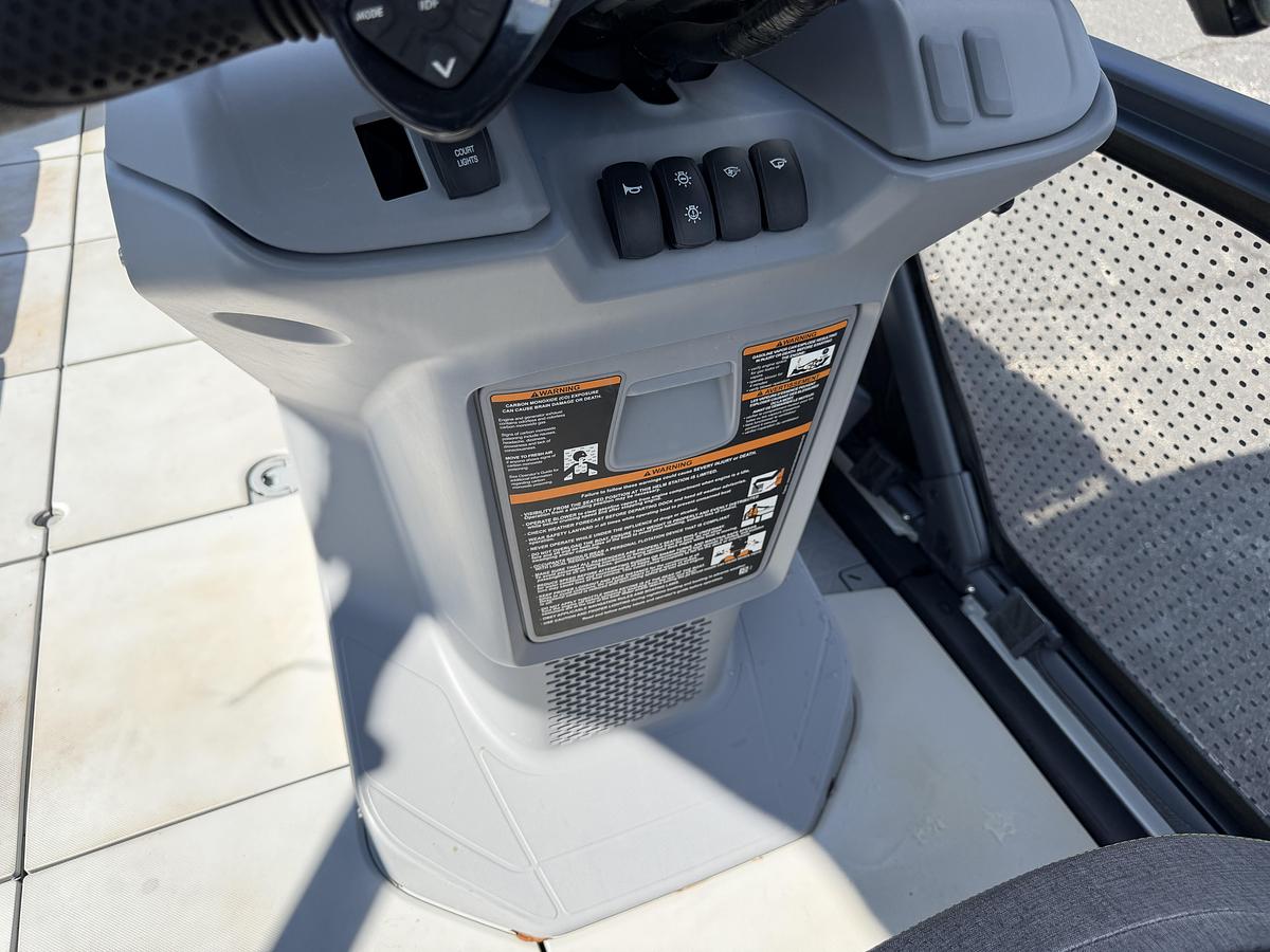 Used 2022 Sea-Doo Switch Cruise 21