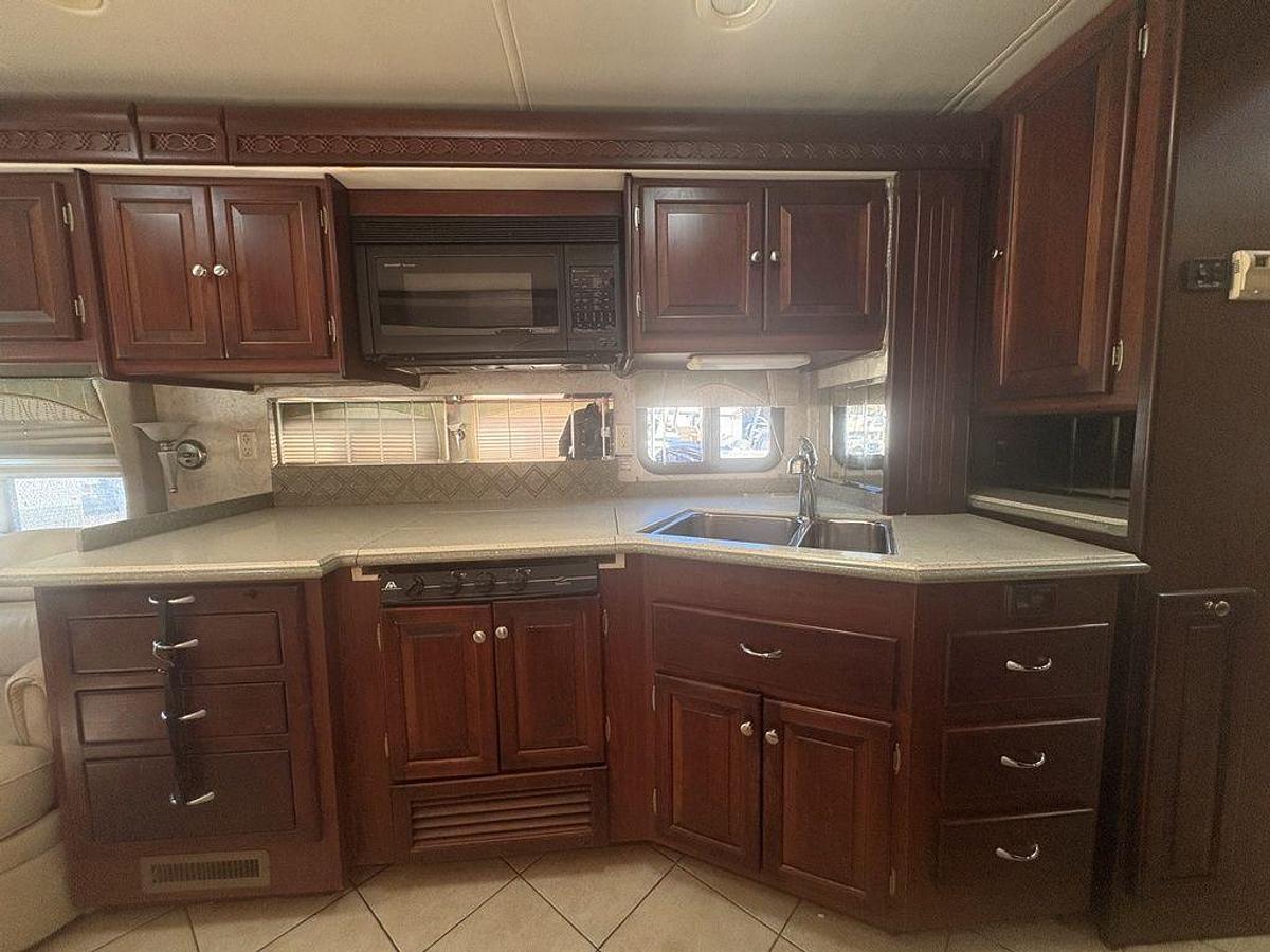 Used 2006 Tiffin Motorhomes Phateon 40 QSH