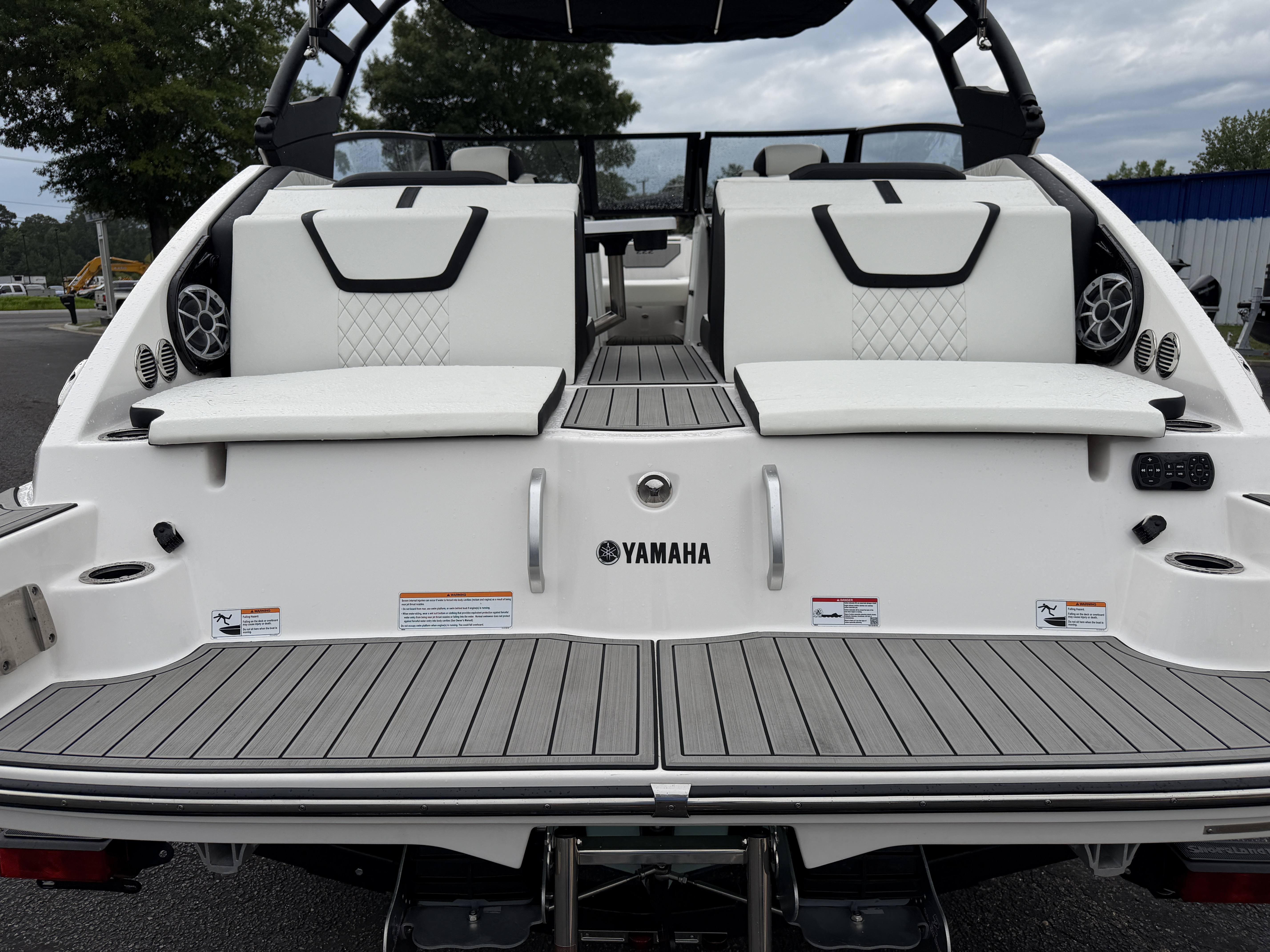 Used 2025 Yamaha Boats 222S