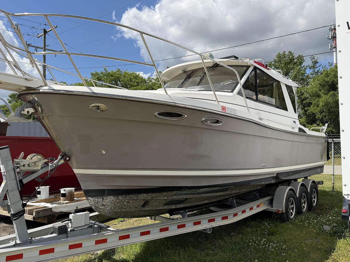 Used 2016 Cutwater C 28