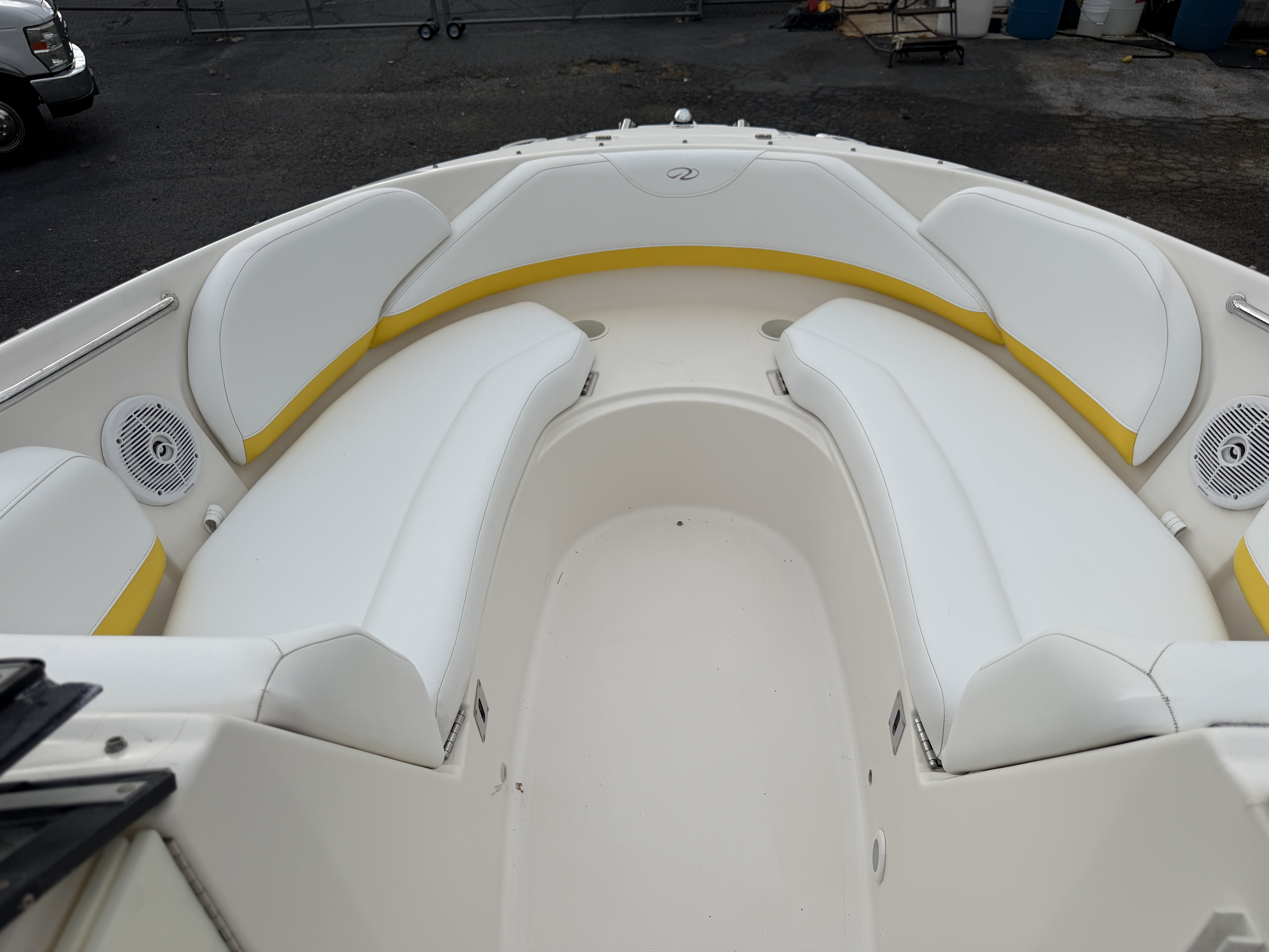 Used 2005 Regal 2400 #B-14F224T