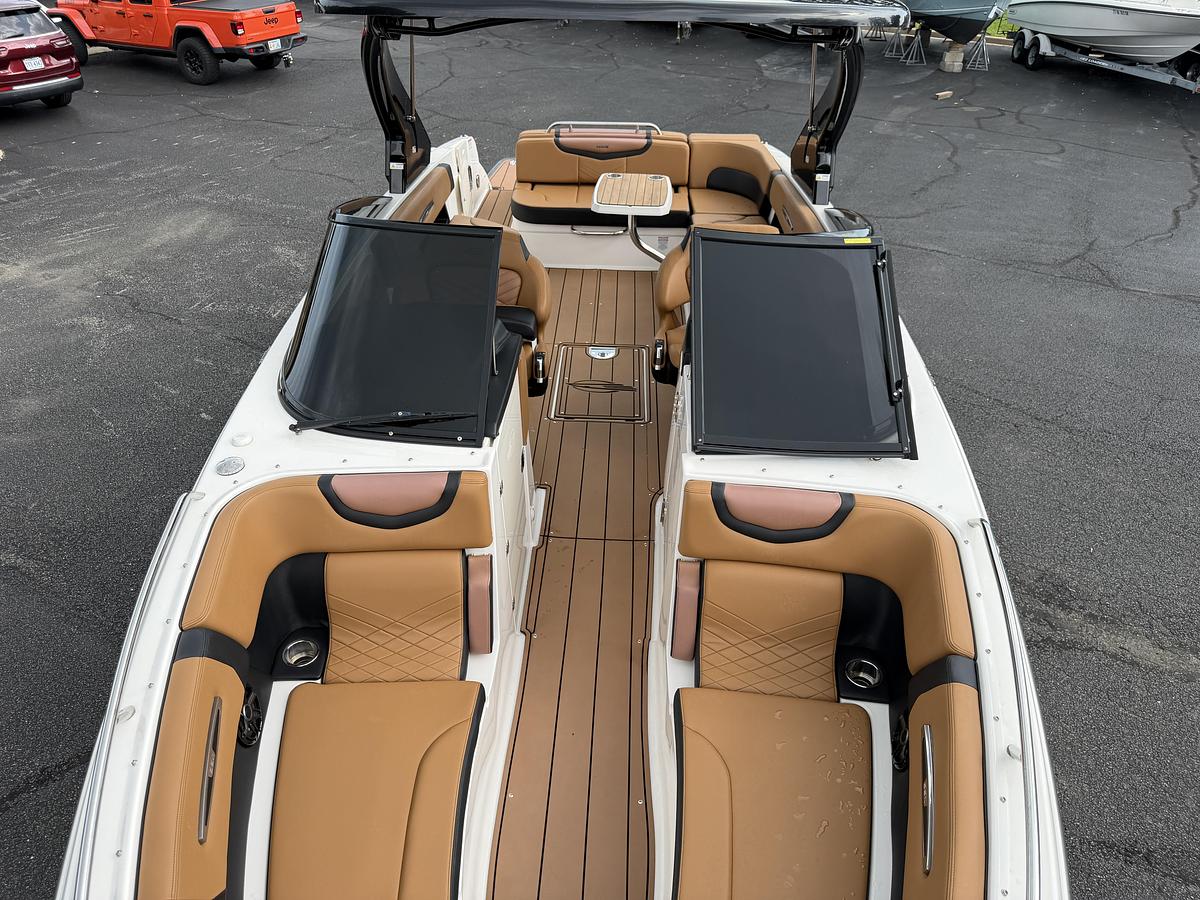 Used 2021 Chaparral 307 SSX