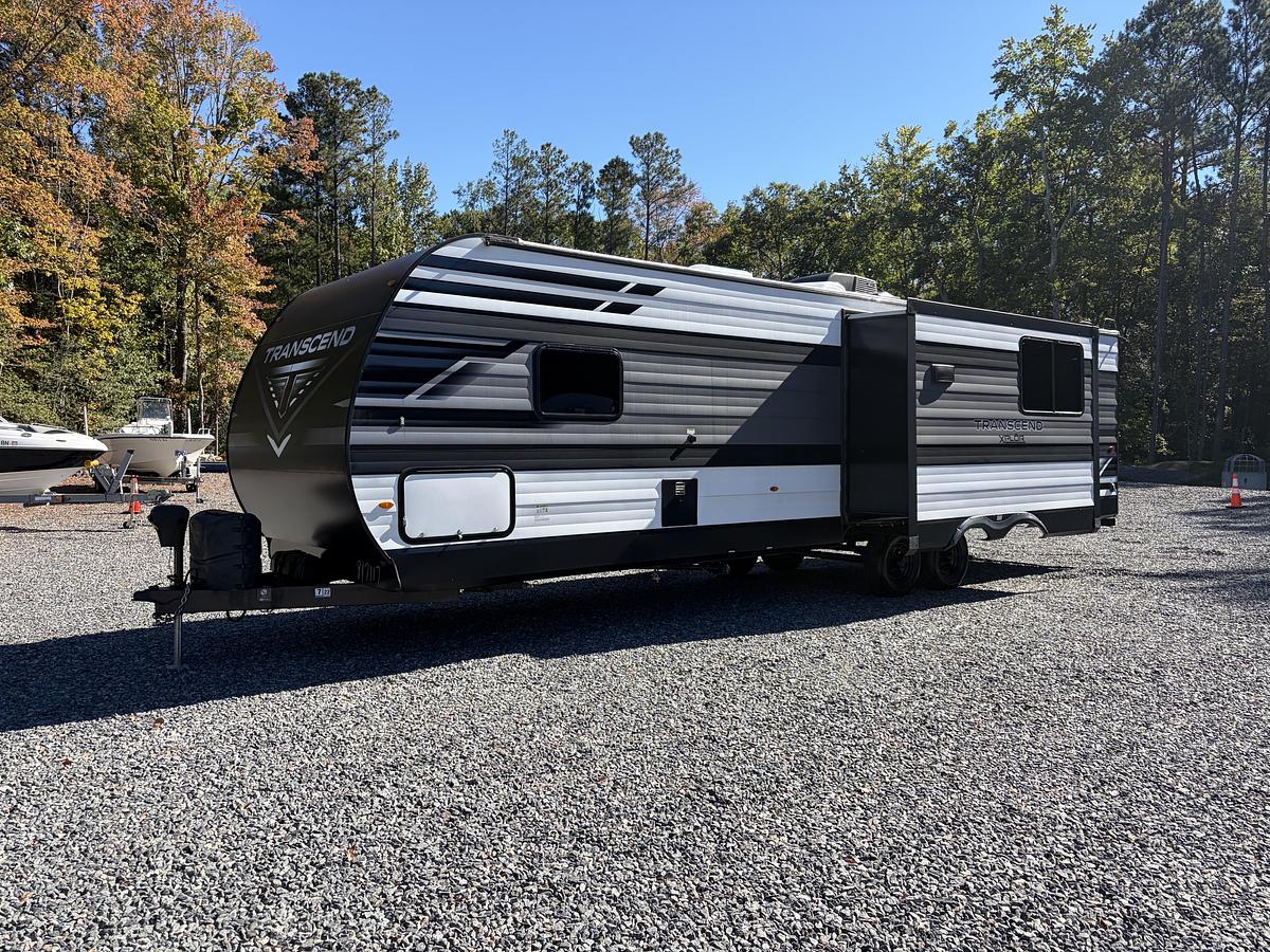 Used 2022 Grand Design Transcend Xplor 297QB
