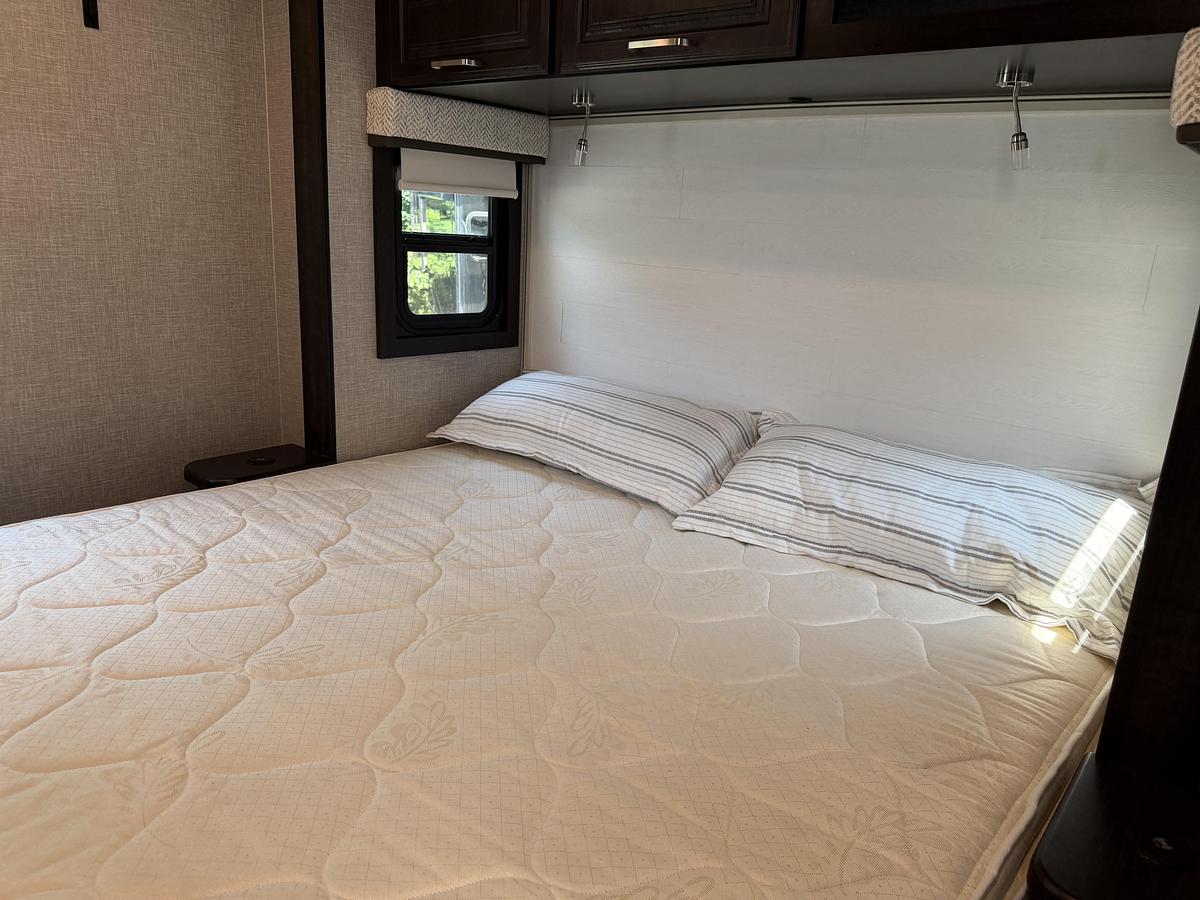 Used 2023 Jayco precept 31UL