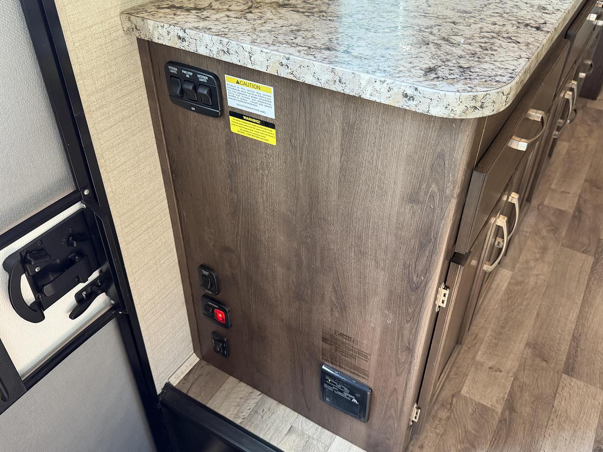 Used 2019 Jayco Greyhawk