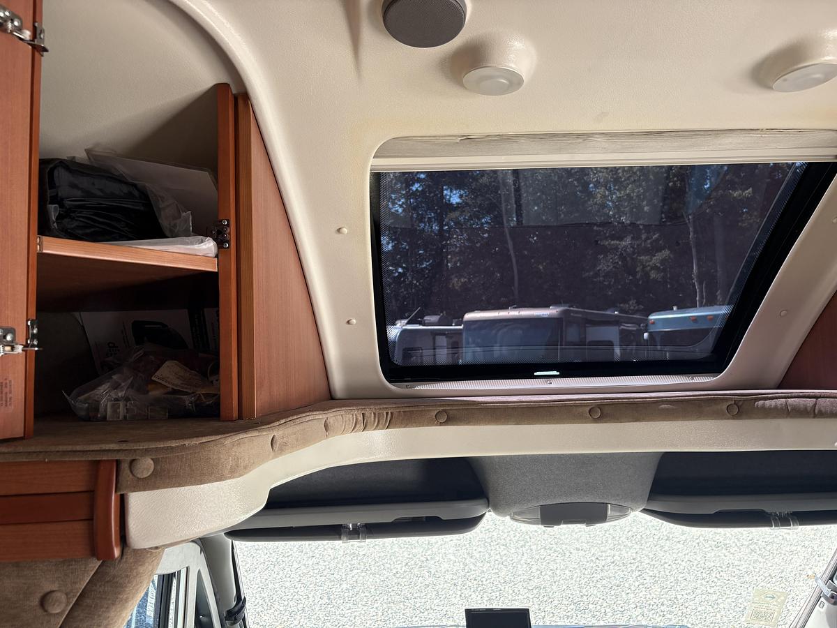 Used 2013 Winnebago Vita 24G