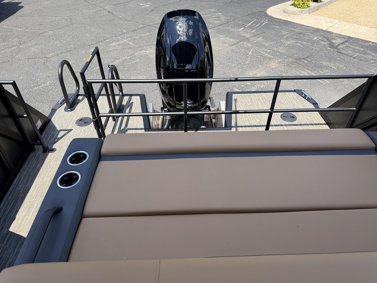 2027 Viaggio Lago X-22S