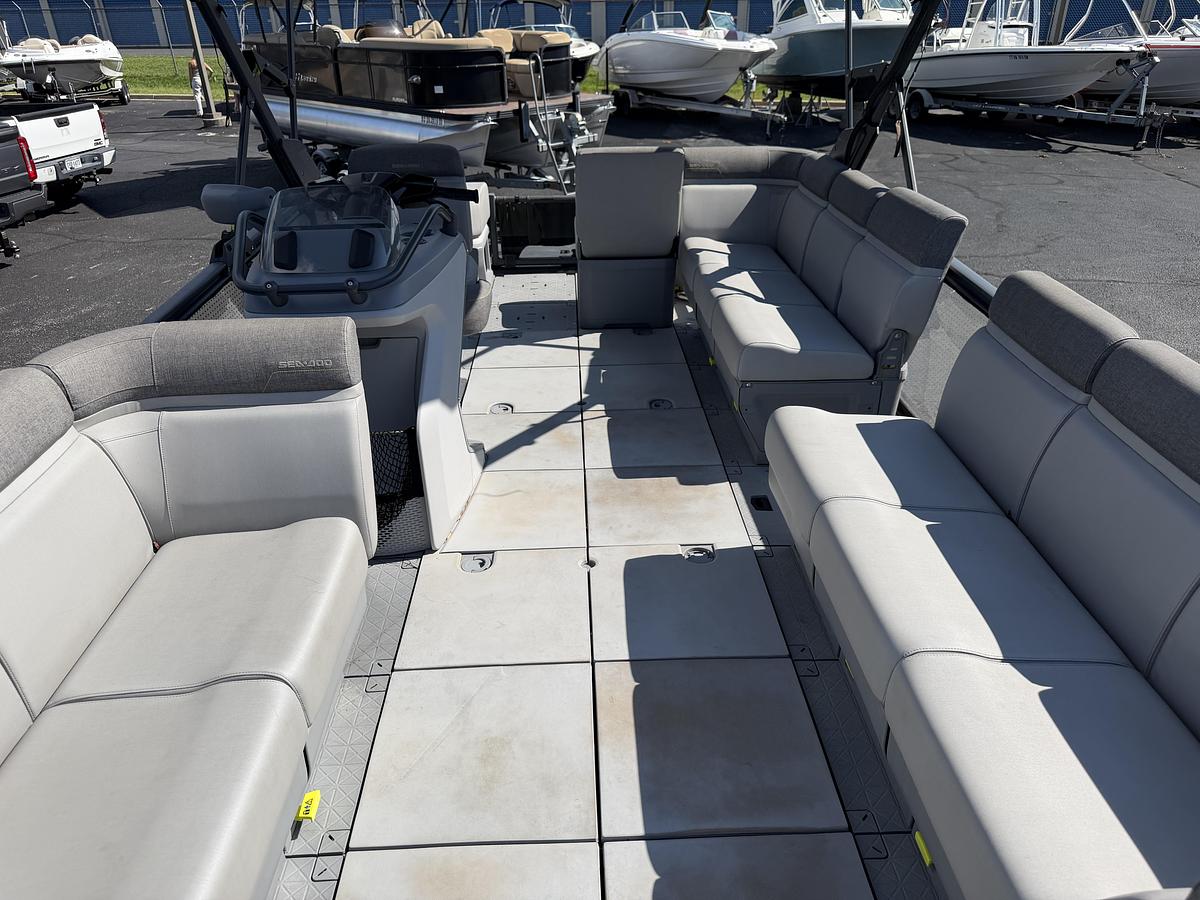 Used 2022 Sea-Doo Switch Cruise 21