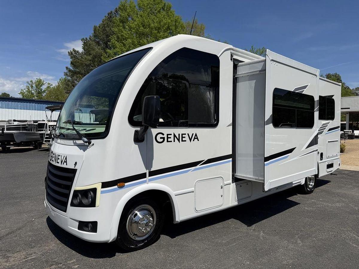 Used 2025 Thor Geneva