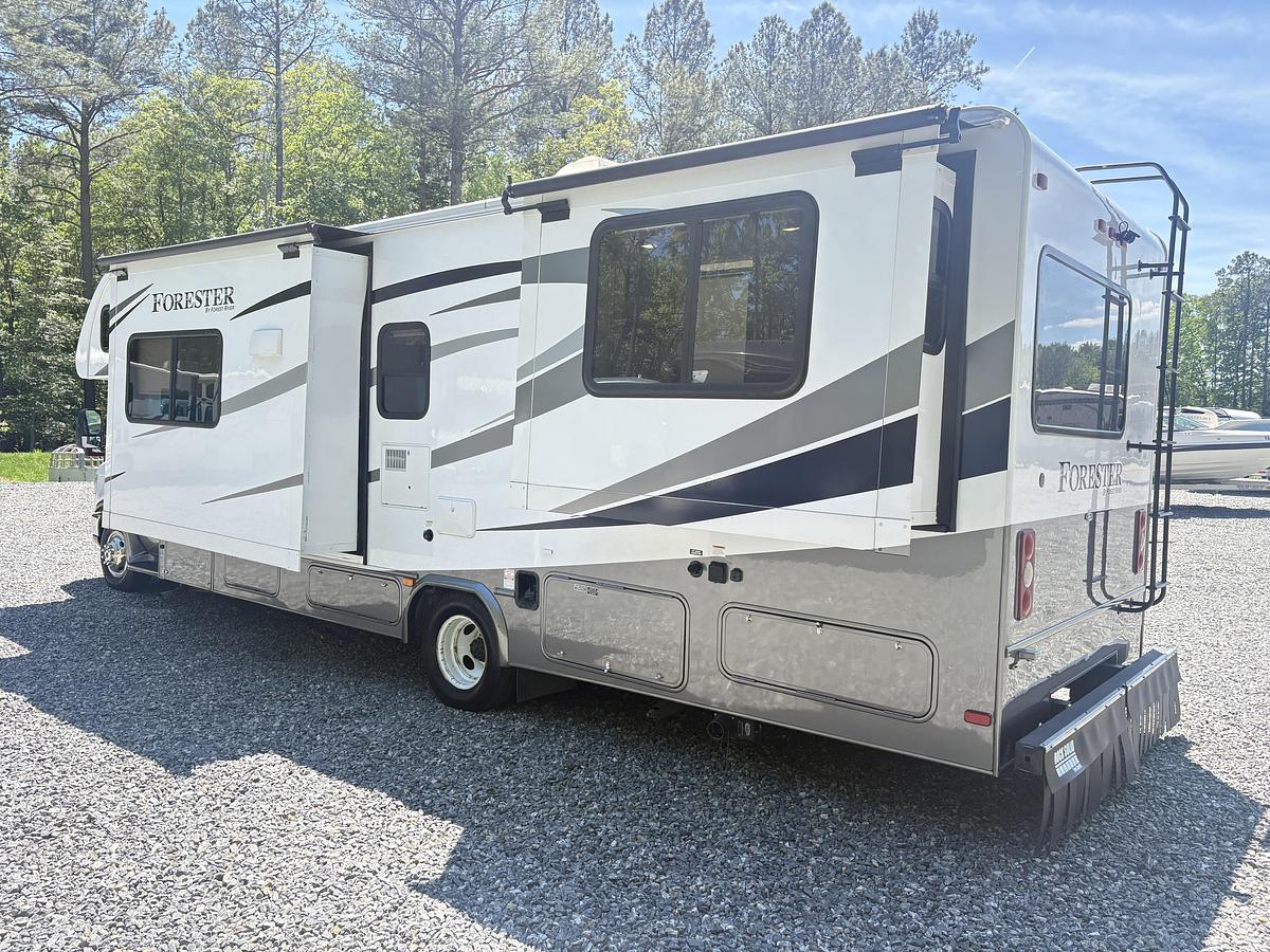 Used 2017 Forest River Forester 2861DS
