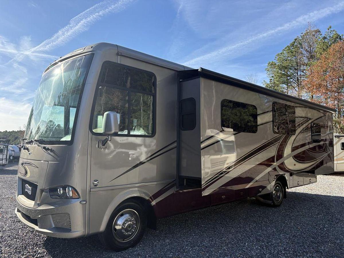 Used 2020 Newmar Bay Star Sport 3008