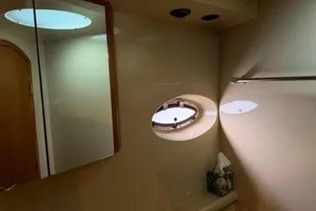 Used 2003 Cruisers Yachts  405 Express Motoryacht