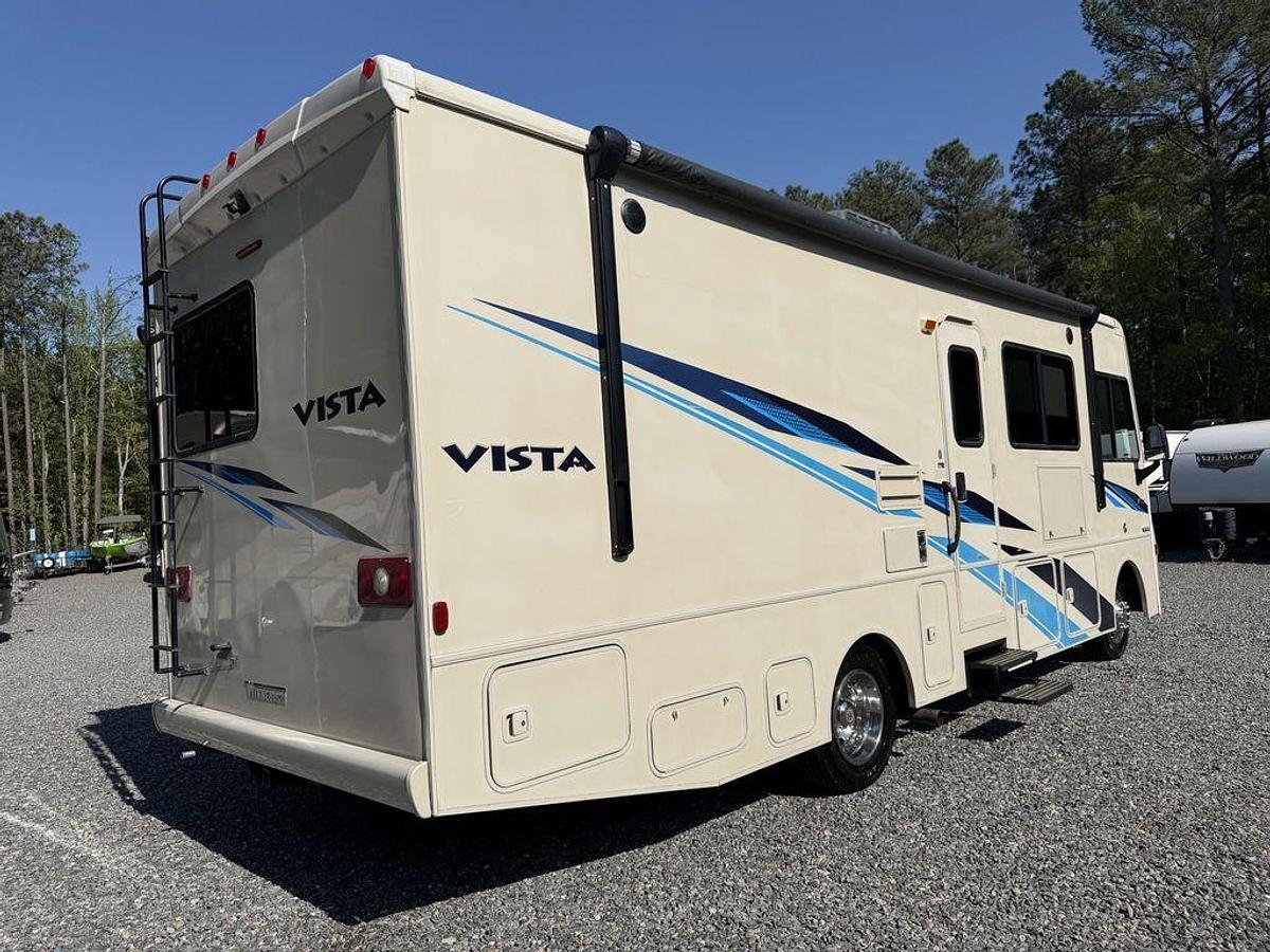 Used 2018 Winnebago Vista 27PE