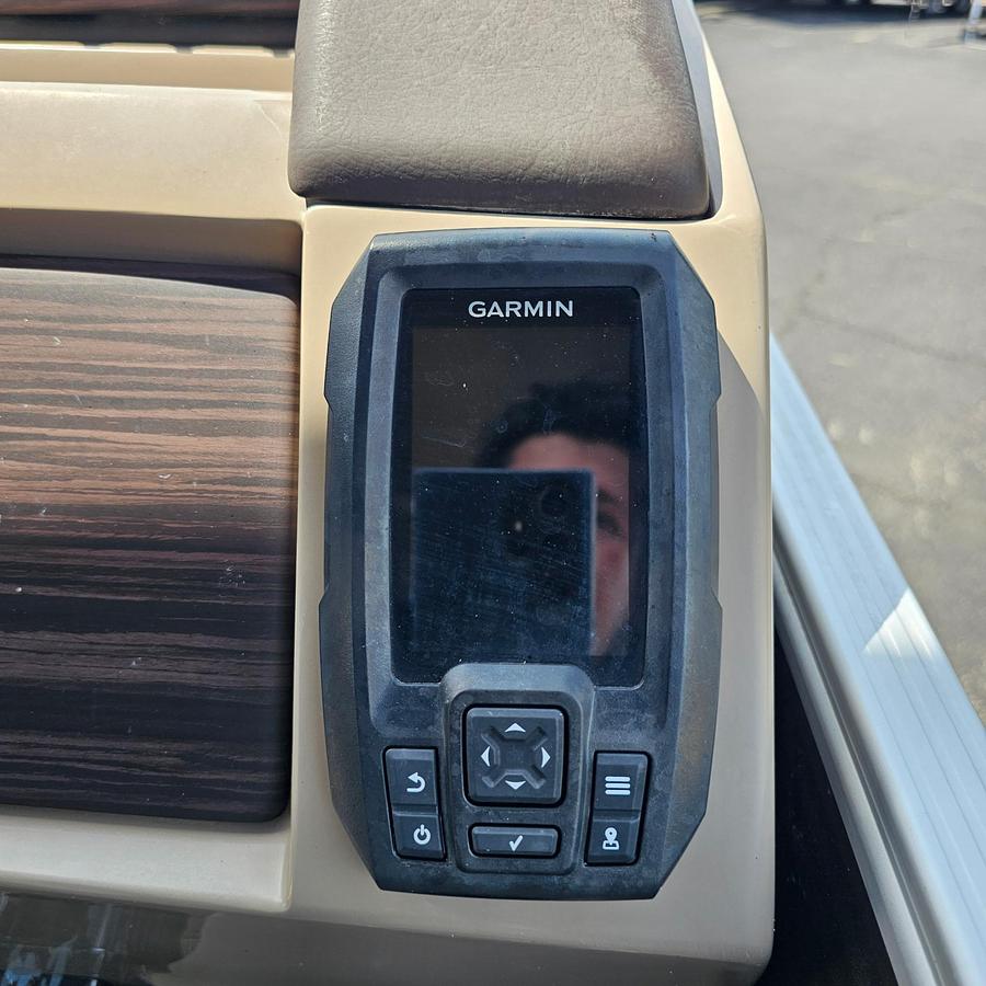Used 2020 Bennington 22 SXP