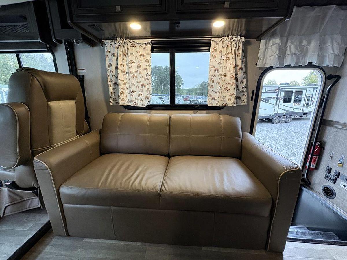 Used 2020 Holiday Rambler Admiral 34J