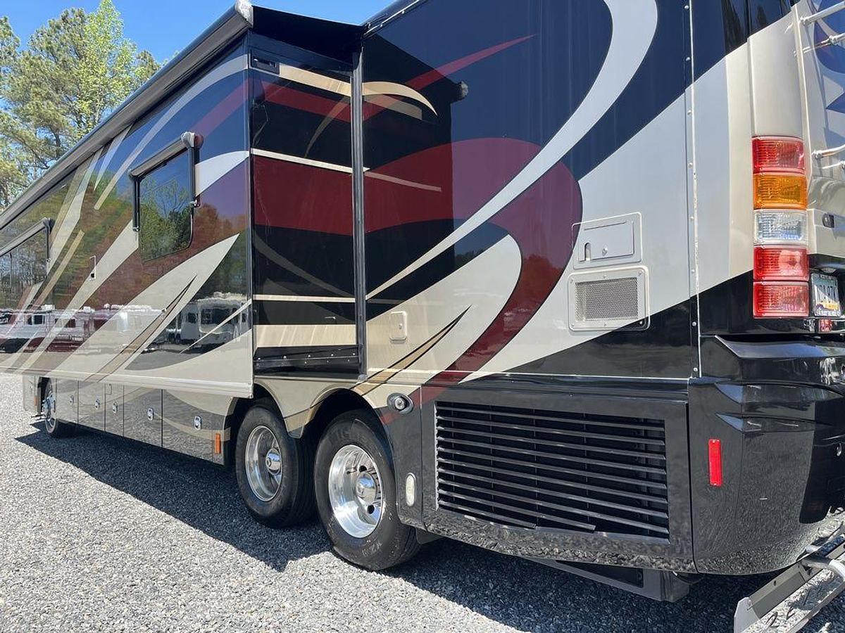 Used 2012 American Coach Revolution 42W