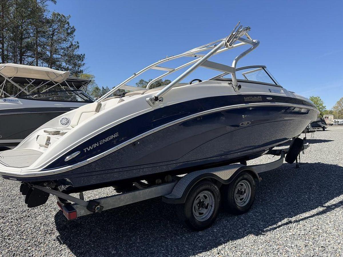 Used 2014 Yamaha 242 Limited