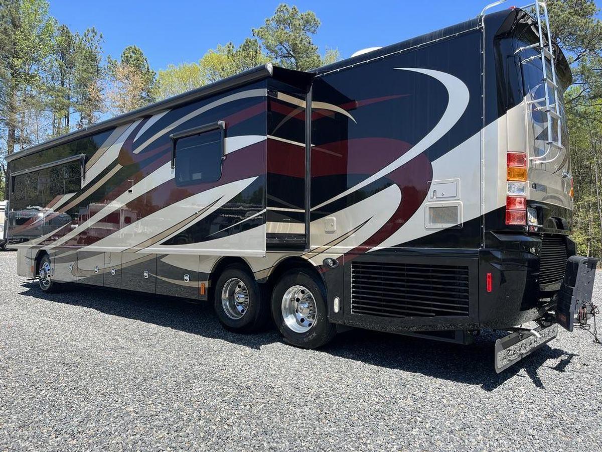 Used 2012 American Coach Revolution 42W