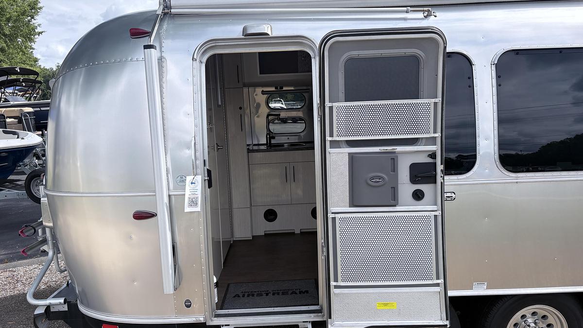 Used 2019 Airstream International Serenity