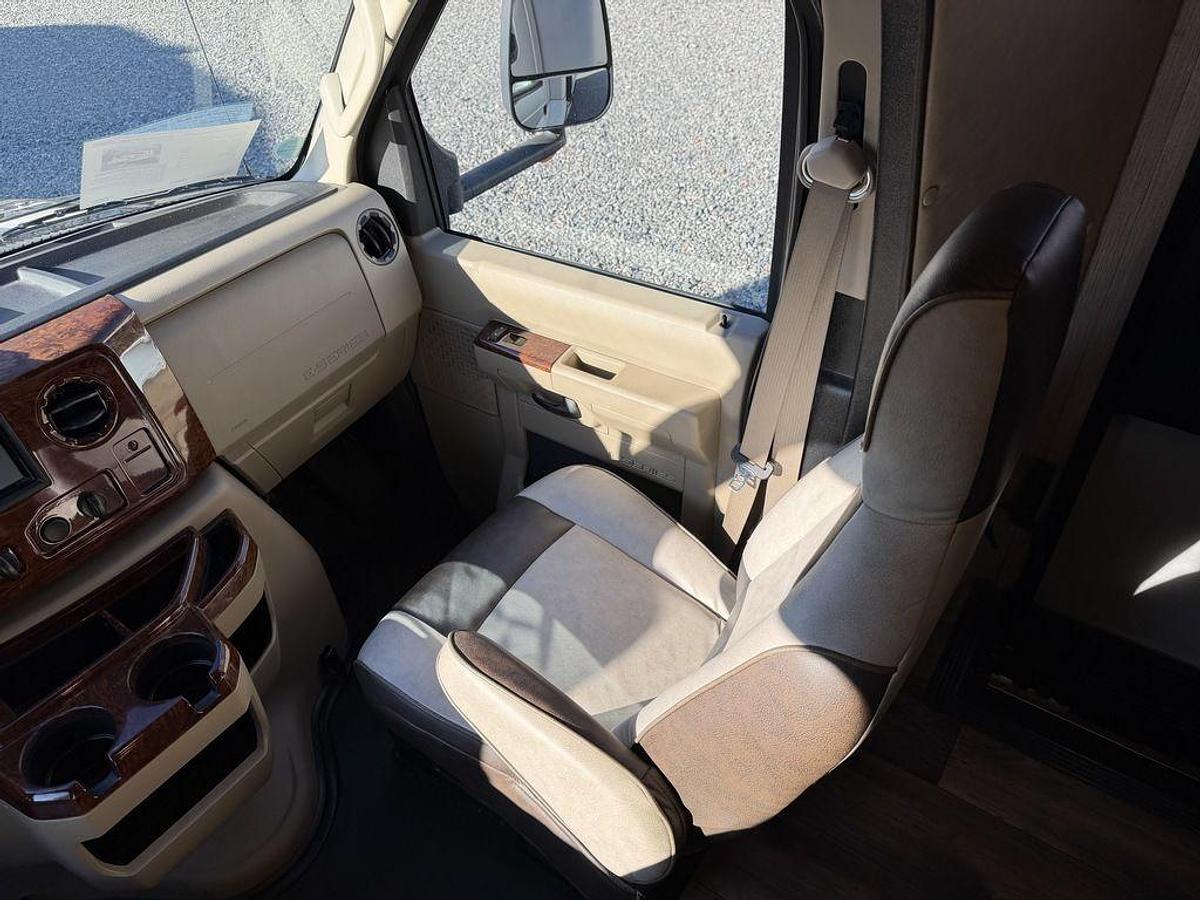 Used 2020 NeXus RV Viper 25V