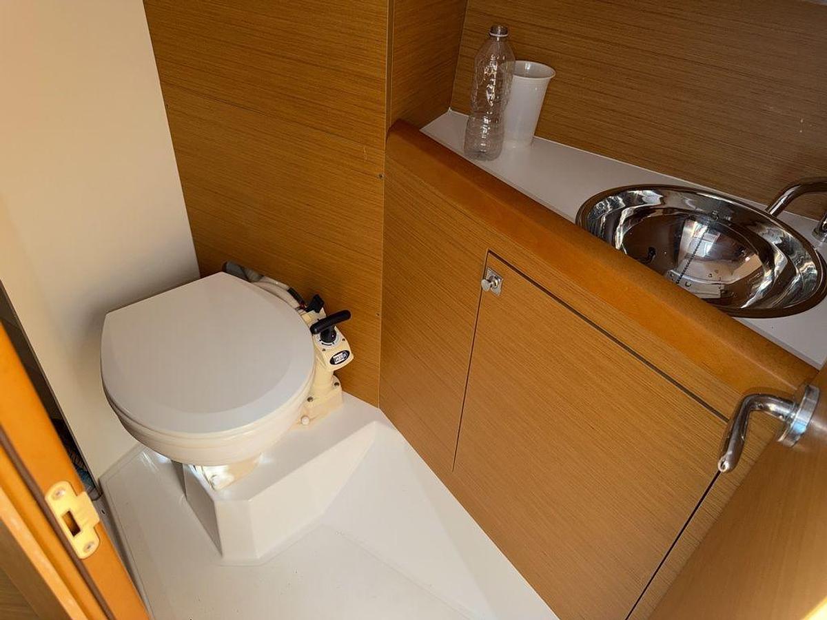 Used 2015 Jeanneau Sun Odyssey 349