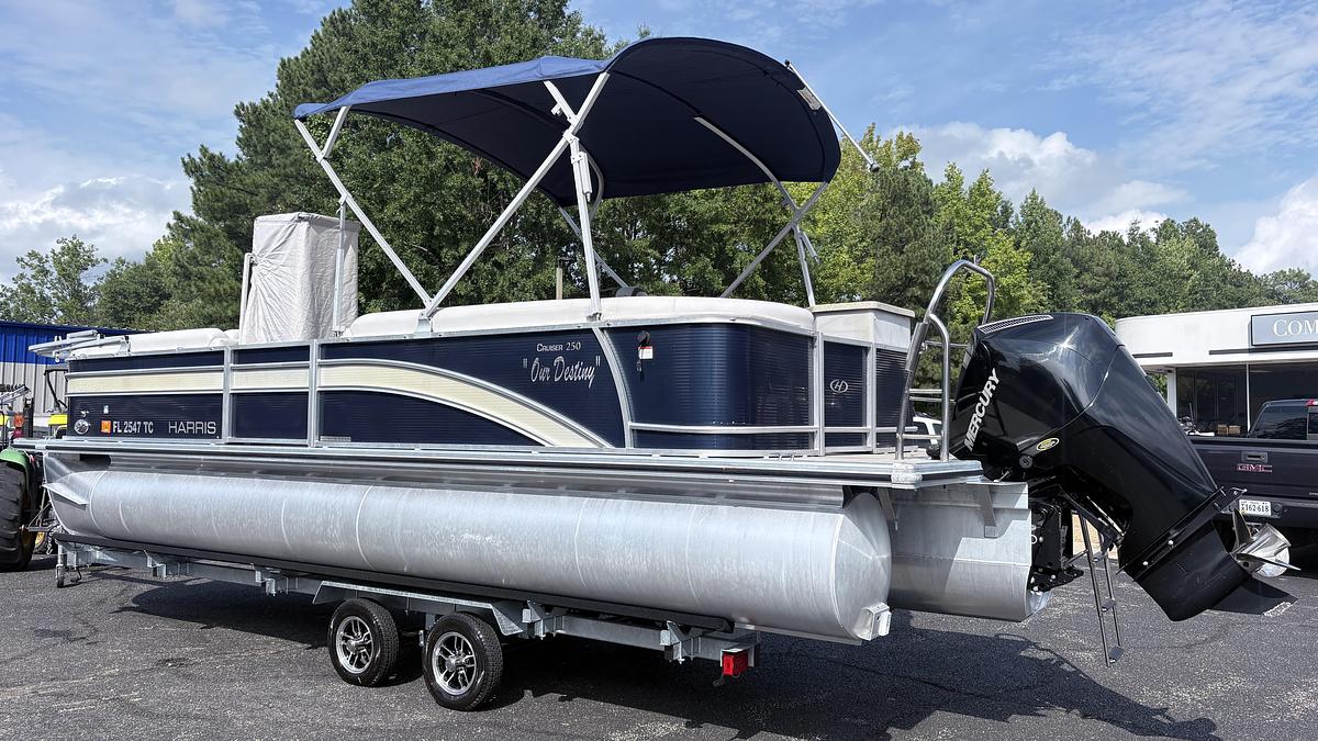 Used 2022 Harris Cruiser 250