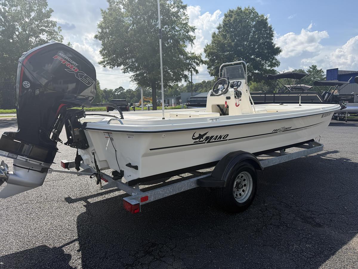 Used 2022 Mako Pro Skiff 19CC