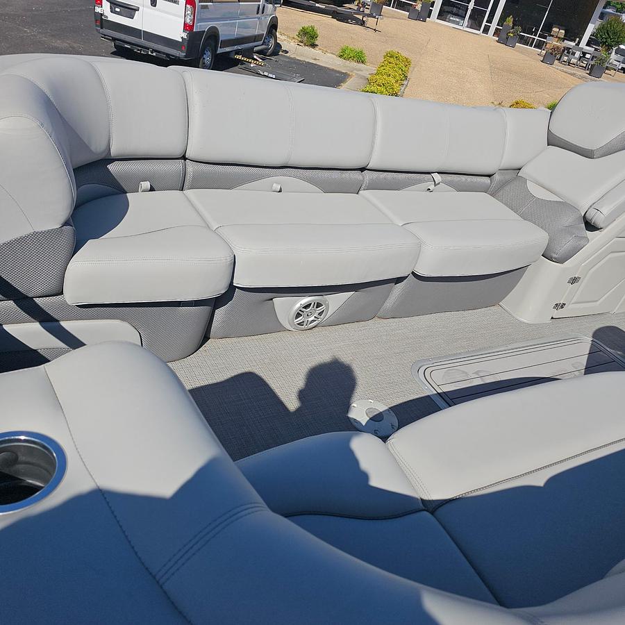 Used 2023 Regency 250 DL3