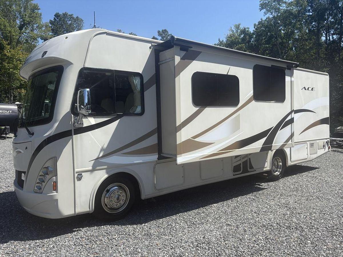Used 2015 Thor Motor Coach A.C.E. 30.1