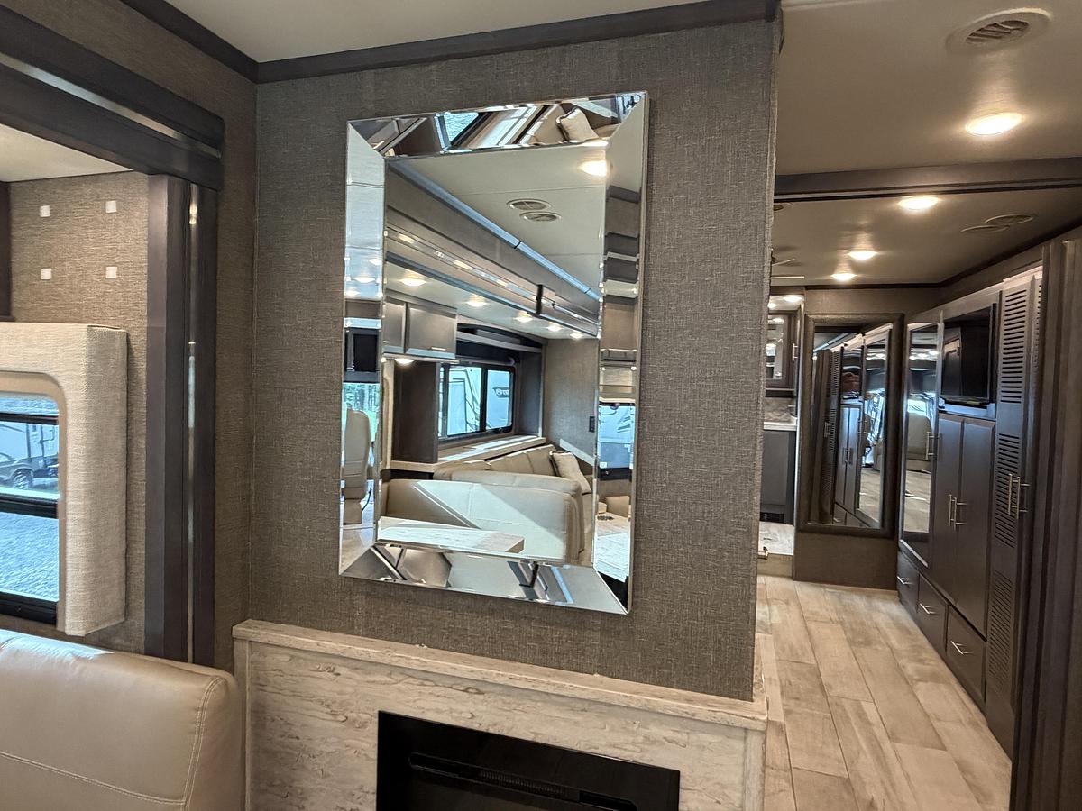 Used 2021 Thor Venetian