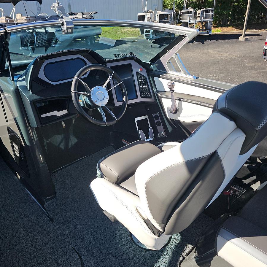 Used 2019 MasterCraft XStar
