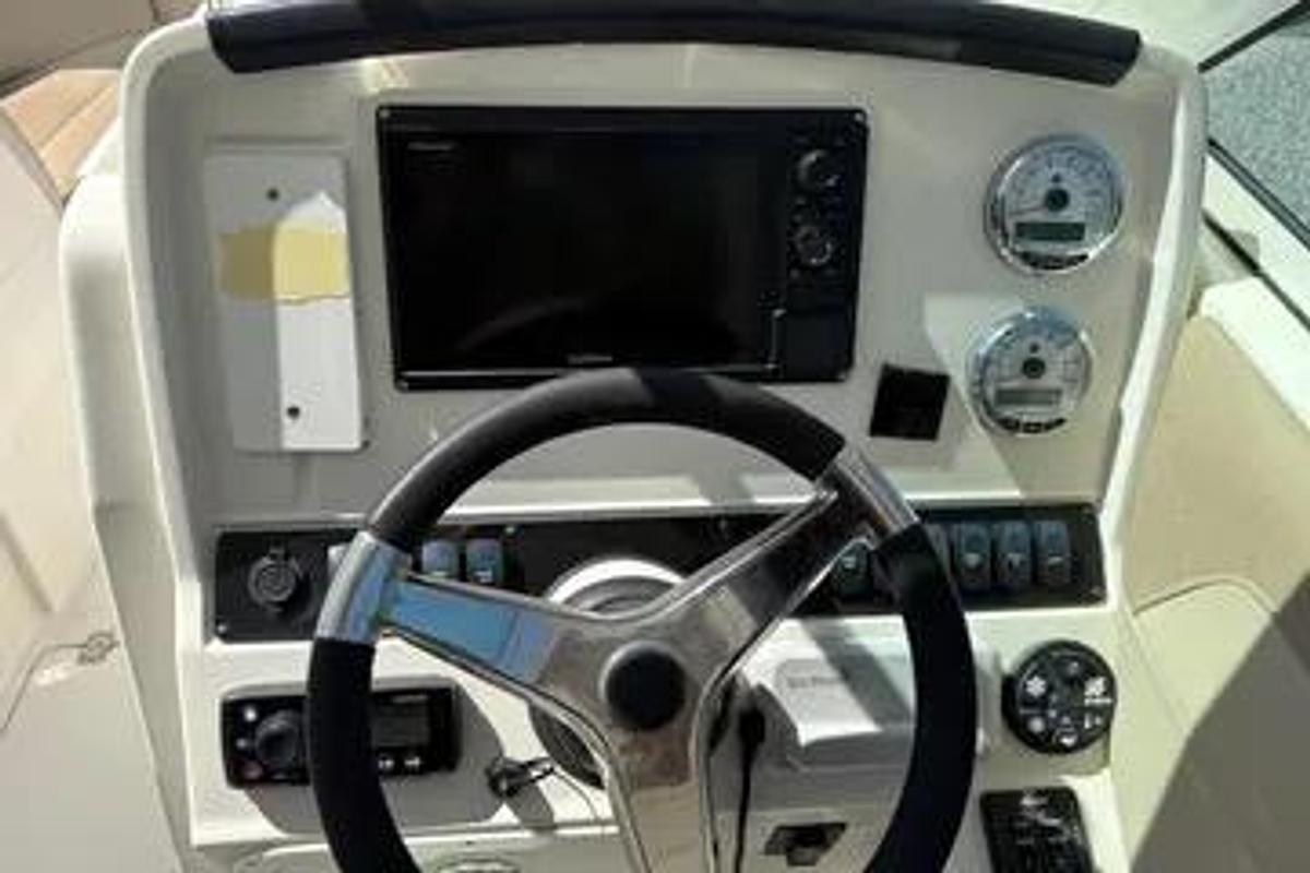 Used 2017 Sailfish 245