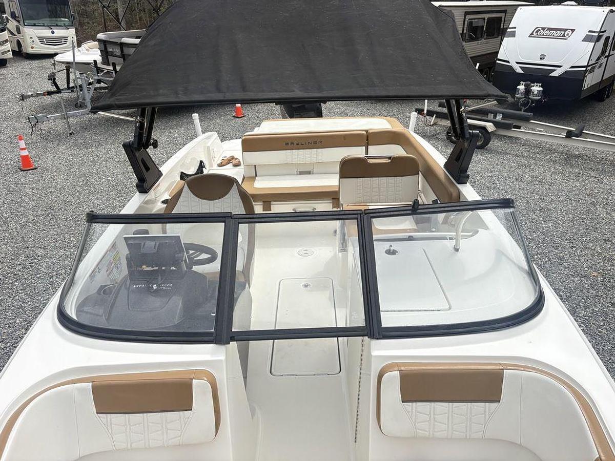 Used 2022 Bayliner VR6 BR