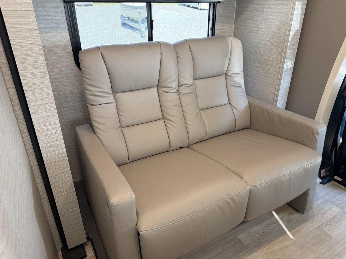 Used 2024 Winnebago View 24V