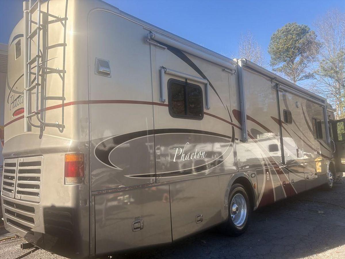 Used 2006 Tiffin Motorhomes Phateon 40 QSH