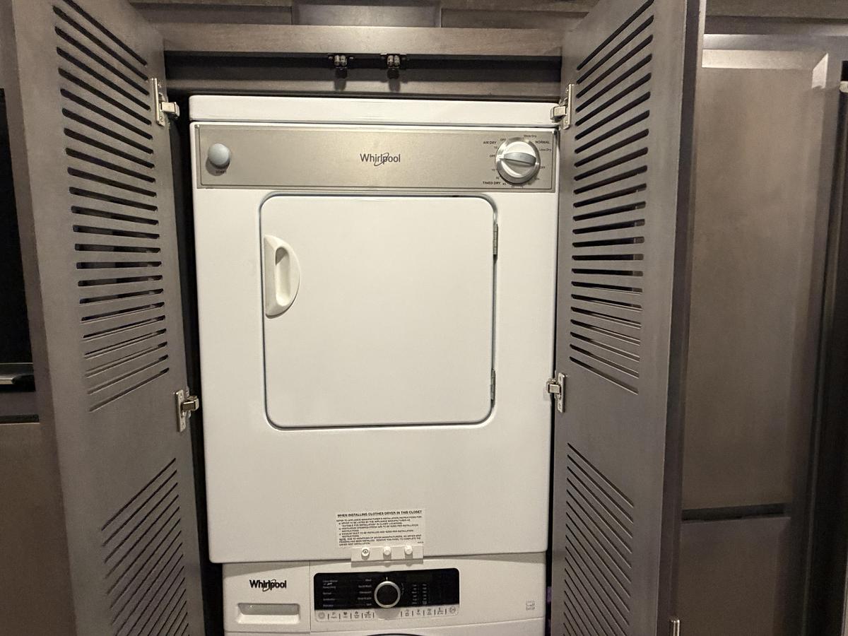 Used 2021 Thor Venetian