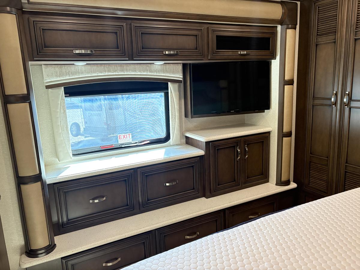 Used 2021 Newmar Kountry Star 3717