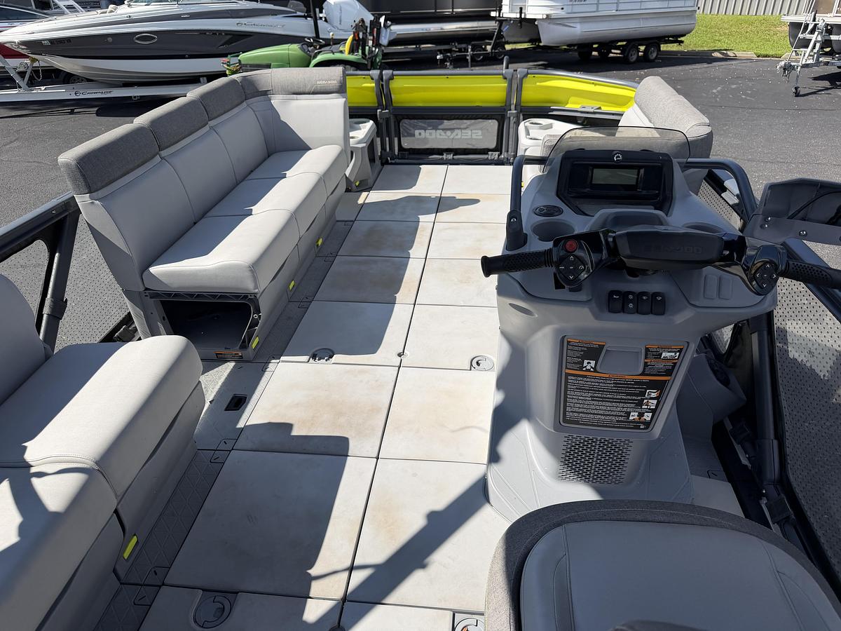 Used 2022 Sea-Doo Switch Cruise 21