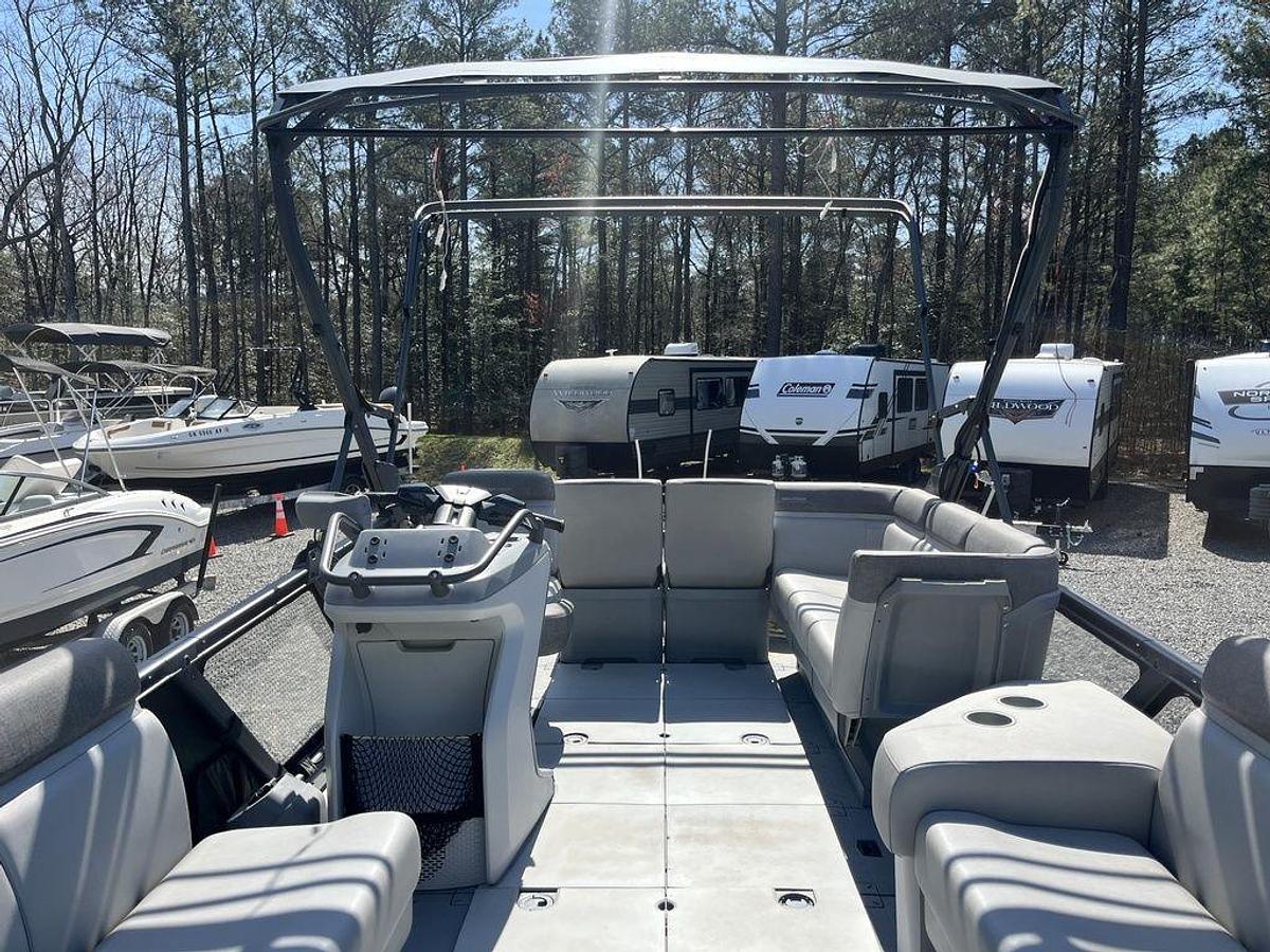 Used 2022 Sea-Doo Switch Cruise 21