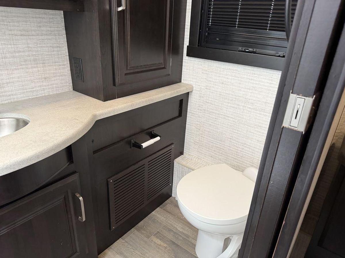 Used 2024 Jayco Precept 36A