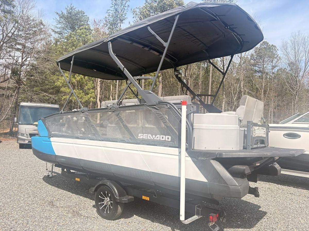 Used 2022 Sea-Doo Switch Cruise