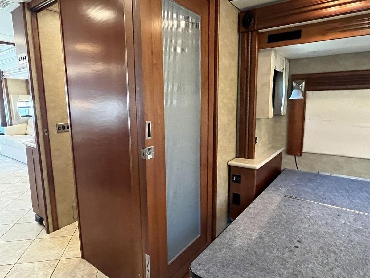 Used 2012 American Coach Revolution 42W