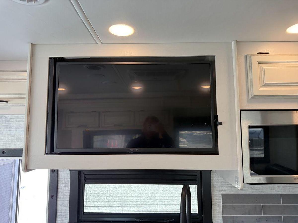 Used 2024 Jayco Precept 36A