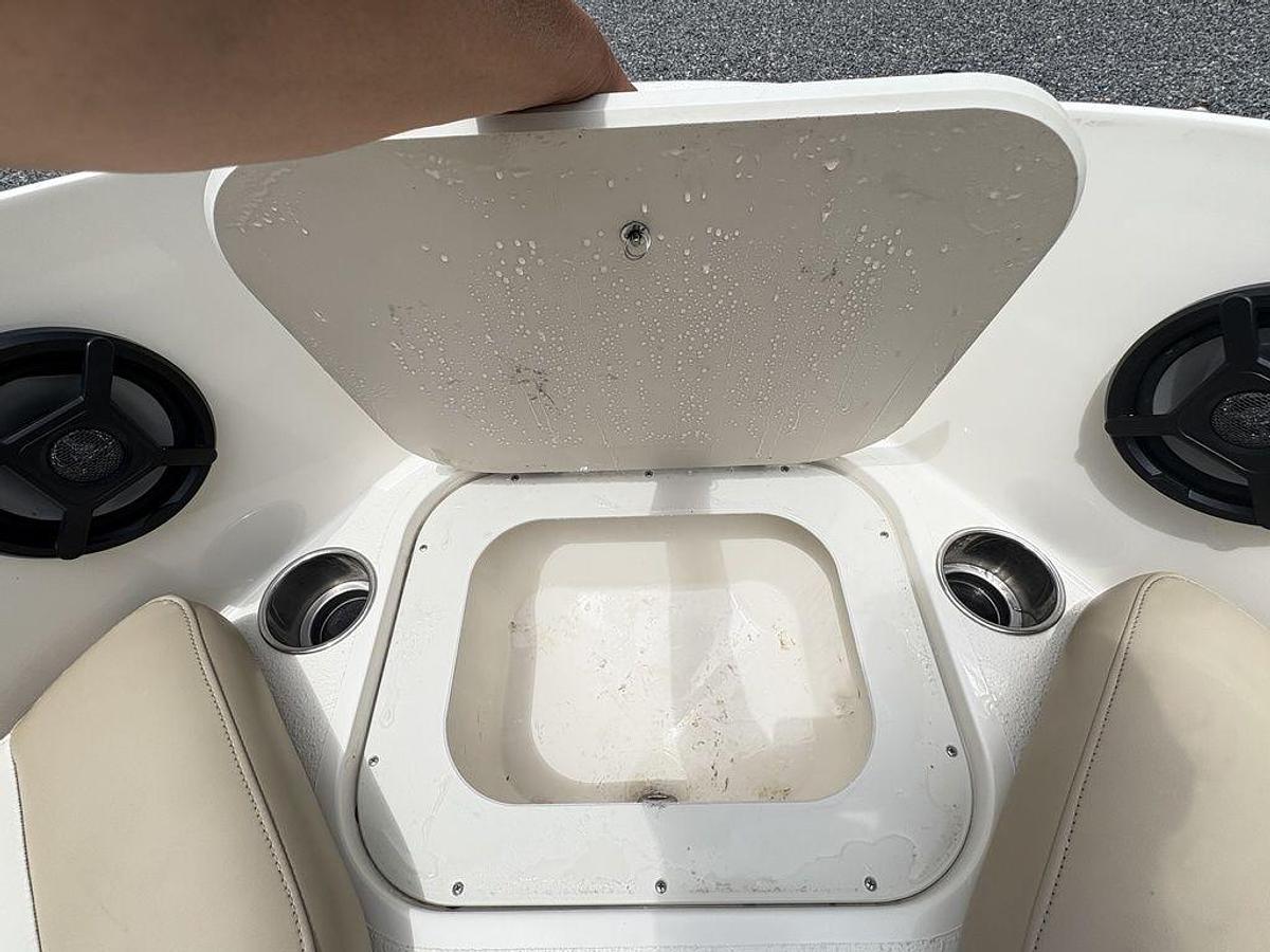 Used 2016 Stingray 188LX