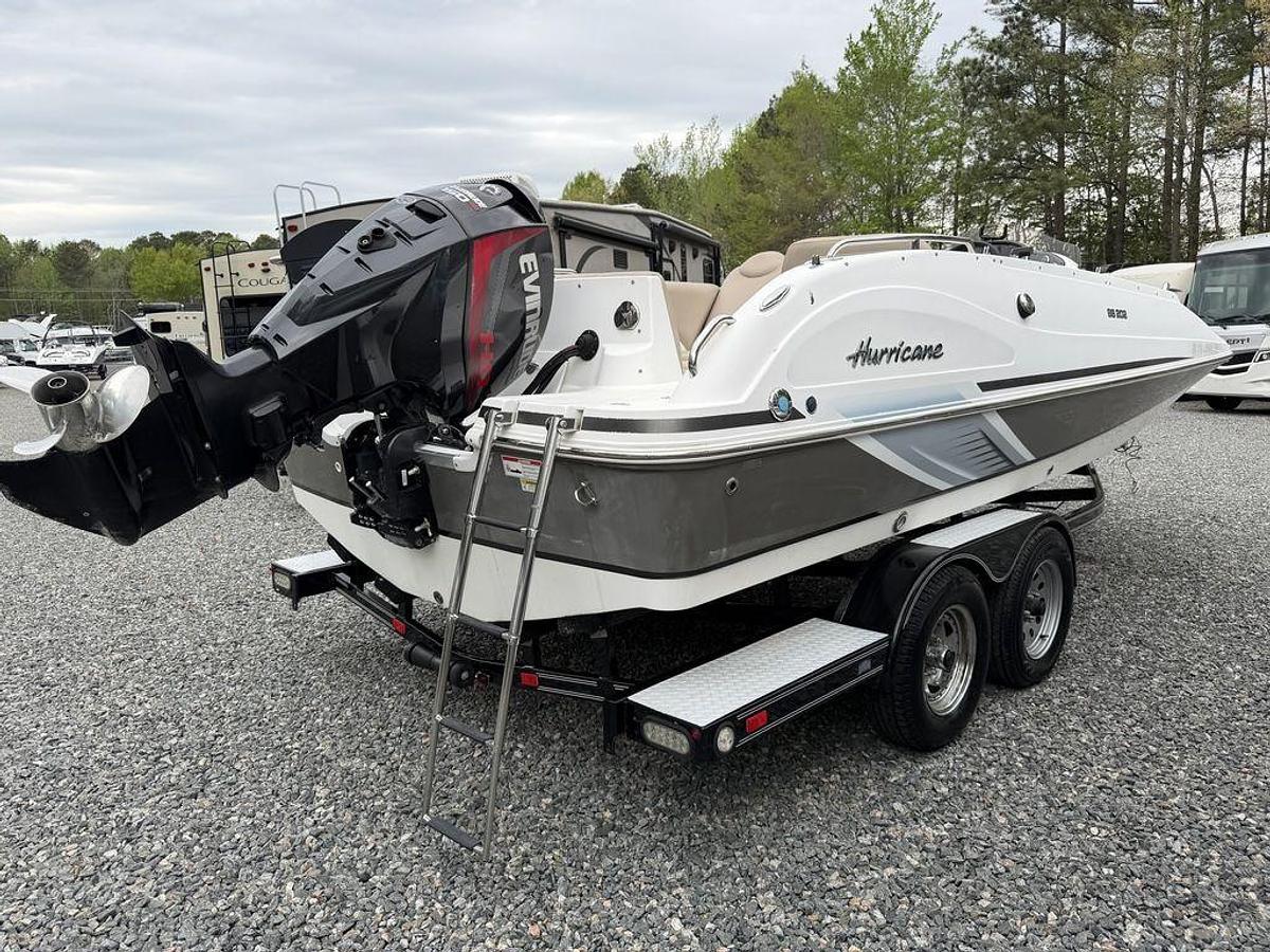 Used 2016 Hurricane SS202