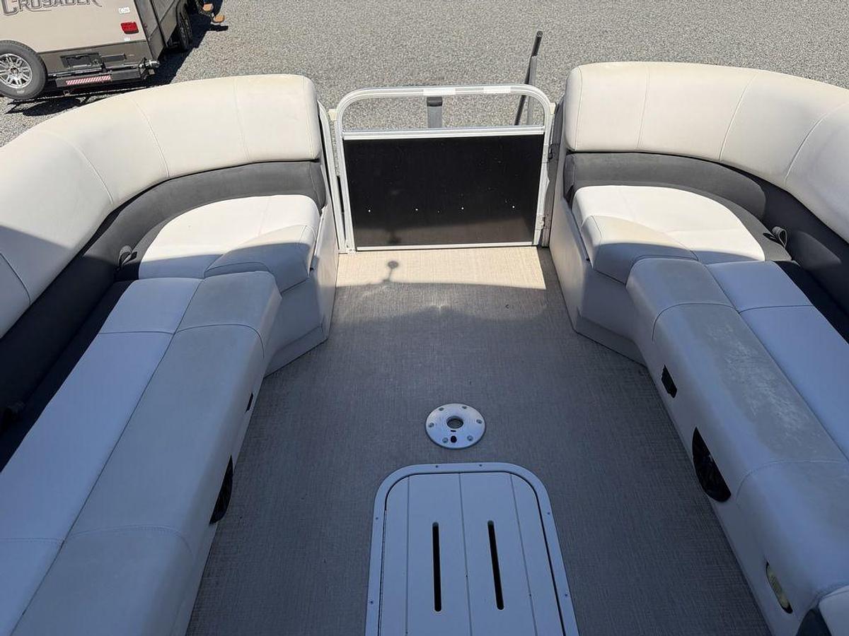 Used 2020 SunCatcher V324 SL